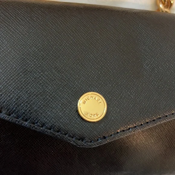 Michael Kors small Envelope crossbody bag - Picture 14 of 17